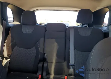 2016 Jeep Cherokee Latitude z USA, uszkodzony, nr VIN 1C4PJLCB3GW135961